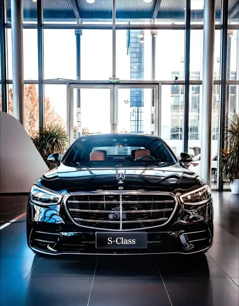 奔驰否认成本削减提前 管理层改组与产品提速同步推进